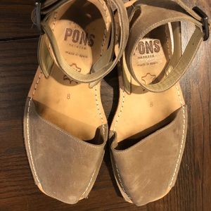 Pons Avarca taupe sandals